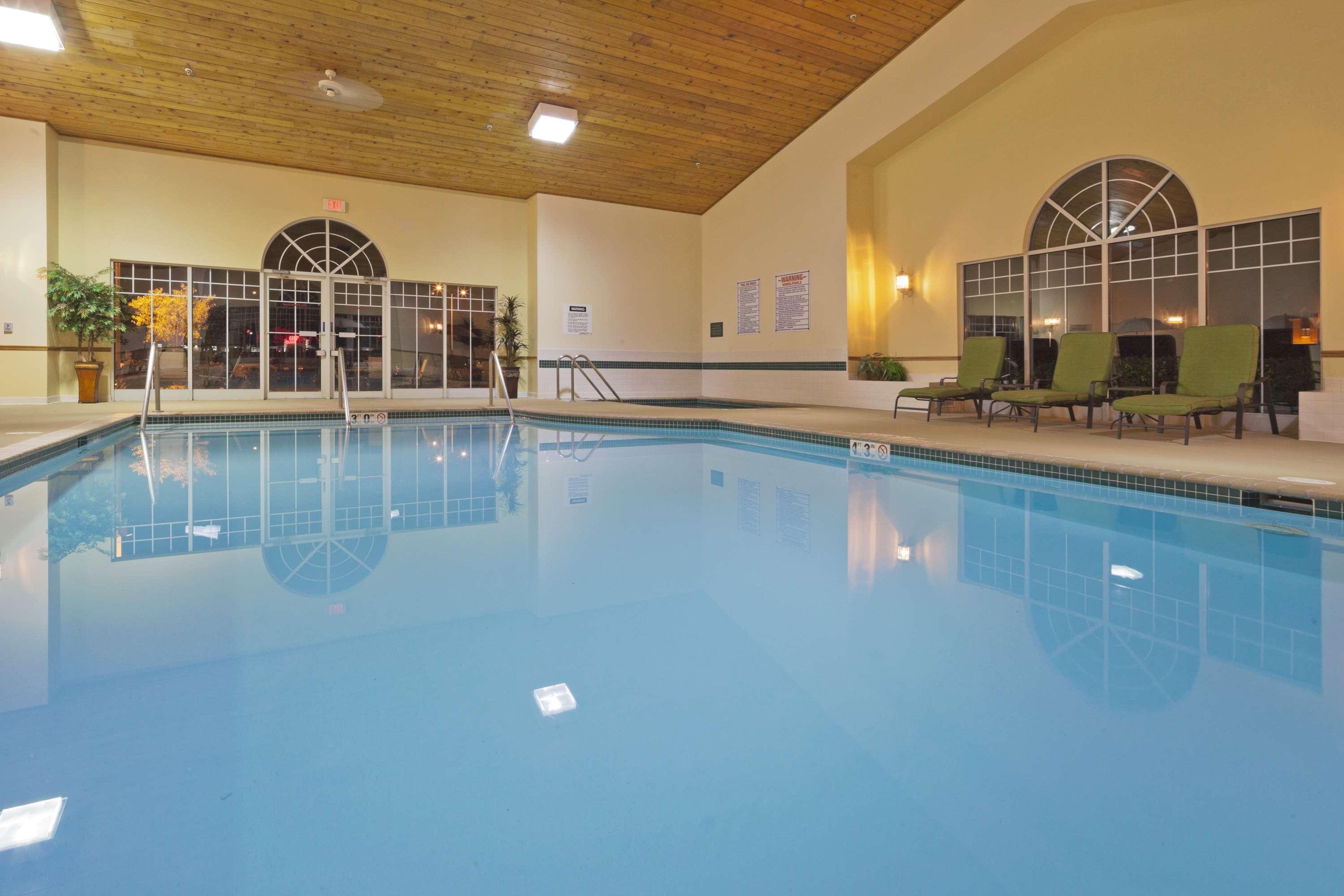 Country Inn & Suites By Radisson, Germantown, Wi Kültér fotó